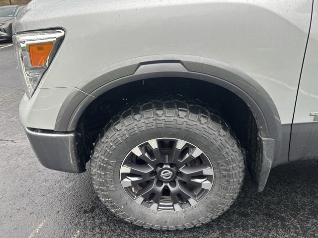 Used 2018 Nissan Titan PRO-4X image 20