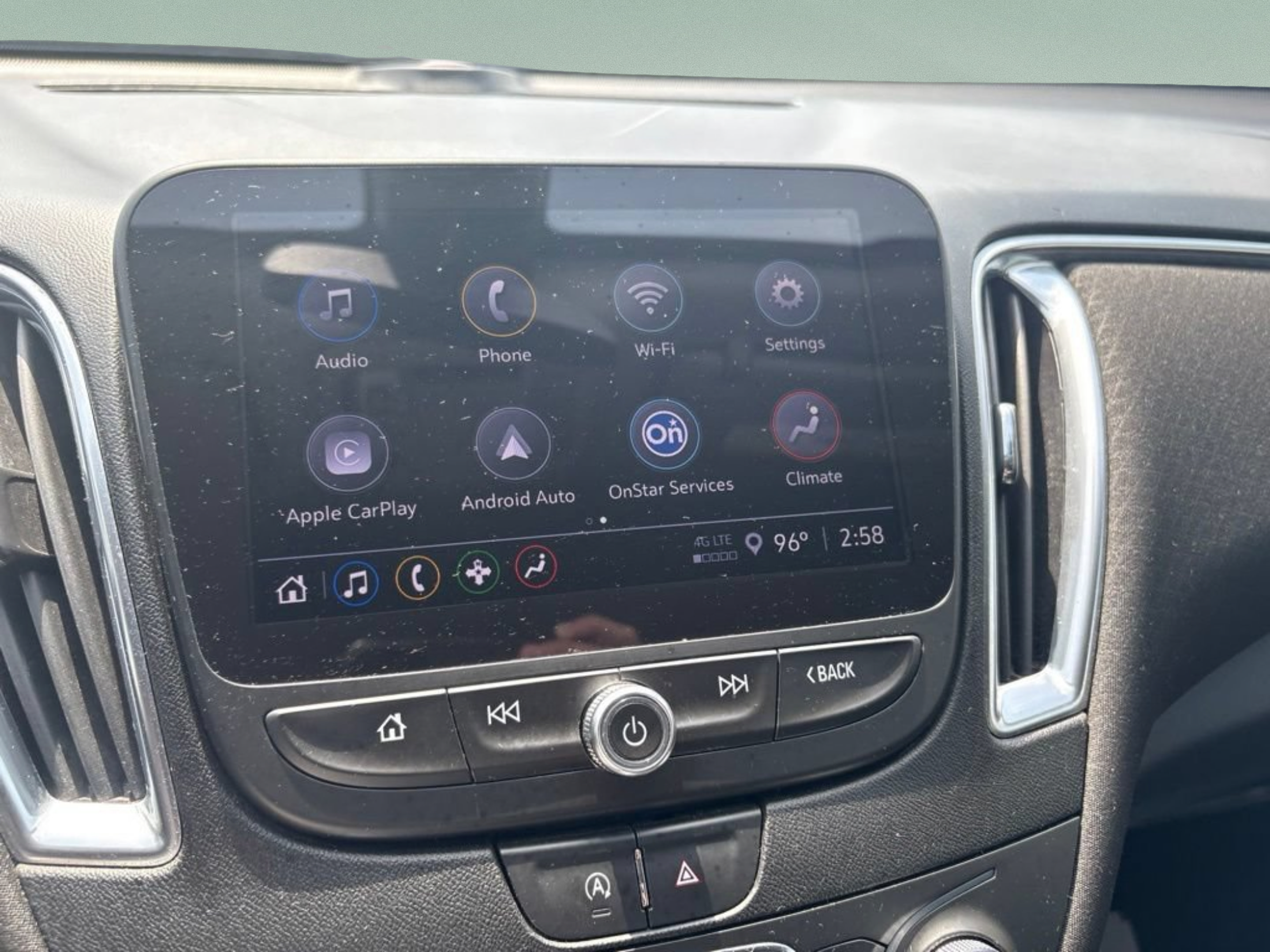 Used 2021 Chevrolet Malibu LT FWD image 11