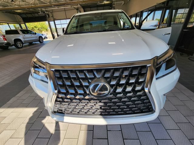 Used 2020 Lexus GX 460 Premium w/ Premium Package AWD/4WD image 2