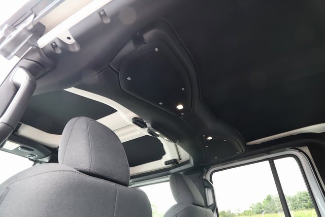 Used 2024 Jeep Gladiator Sport image 19