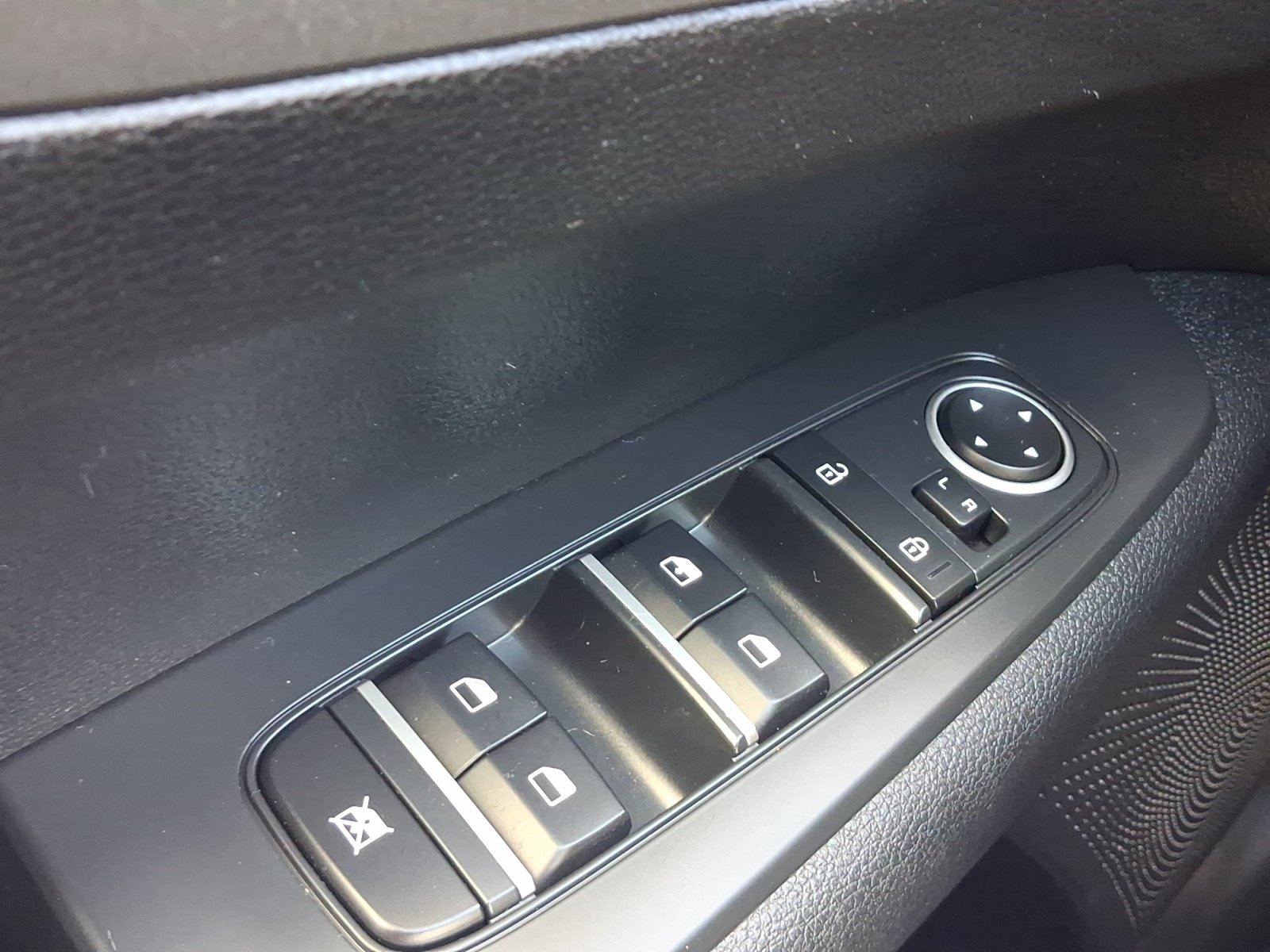 Used 2019 Kia Forte LXS FWD image 13