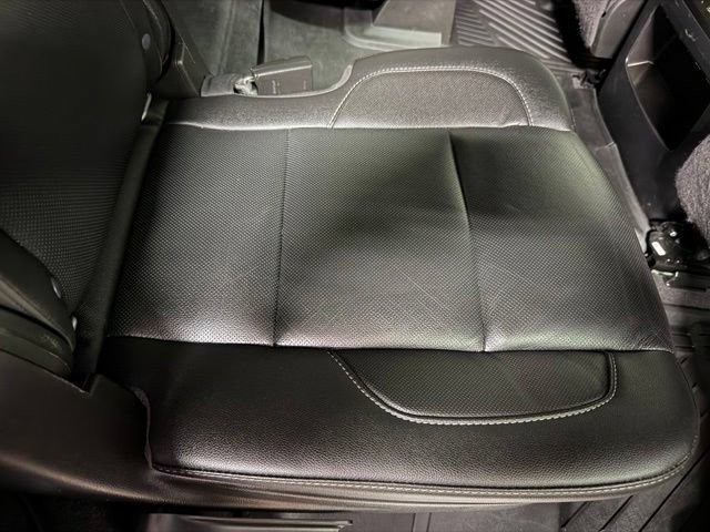 Used 2020 Chevrolet Tahoe Premier AWD/4WD image 30