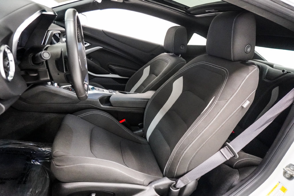 Used 2023 Chevrolet Camaro SS RWD image 9