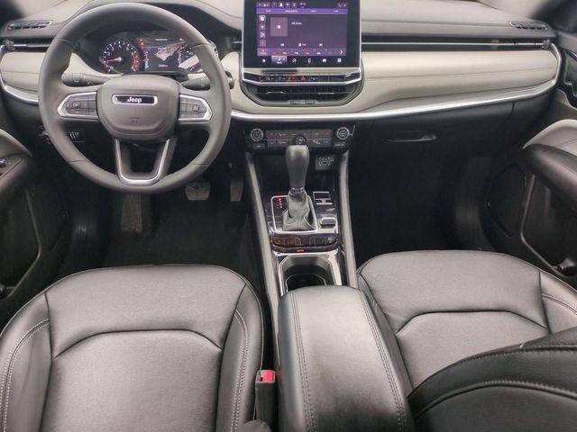 Used 2025 Jeep Compass Limited AWD/4WD image 19