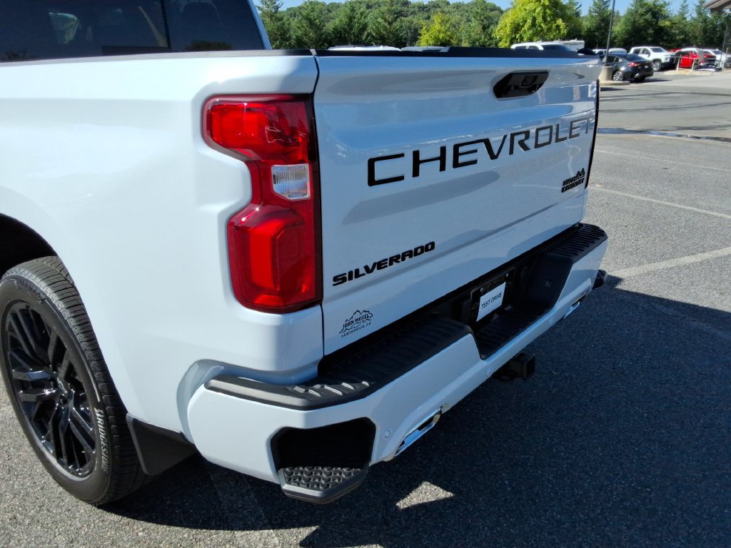 Certified 2026 Chevrolet Silverado 1500 High Country AWD/4WD image 15