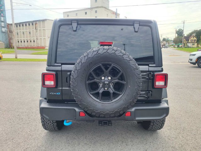Used 2024 Jeep Wrangler Unlimited AWD/4WD image 9