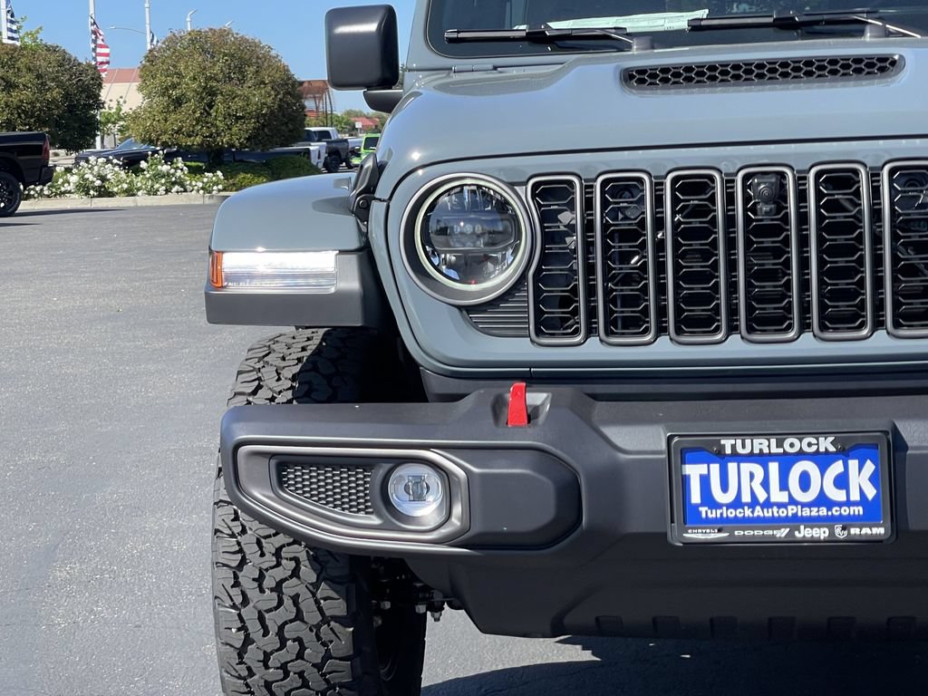 New 2026 Jeep Wrangler Unlimited Rubicon AWD/4WD image 3