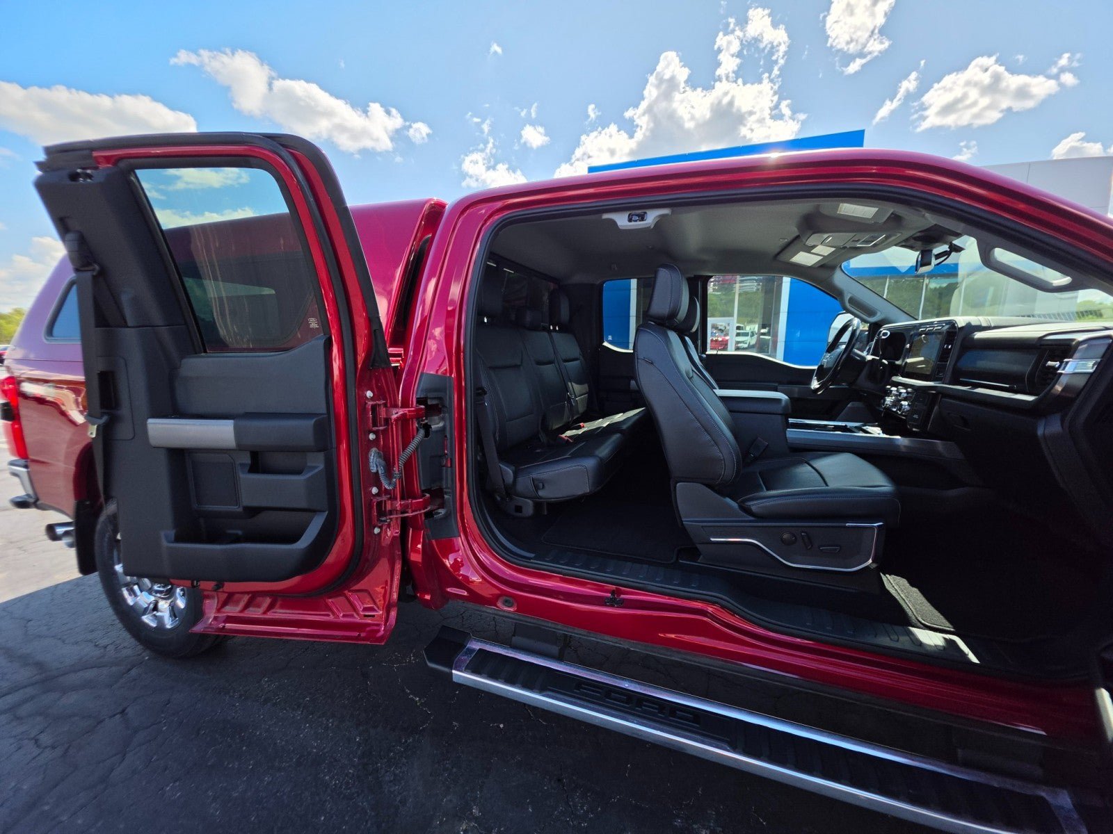 Used 2023 Ford F250 Lariat w/ Chrome Package AWD/4WD image 18