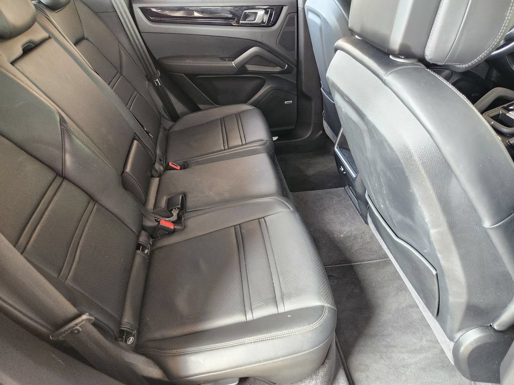 Used 2019 Porsche Cayenne AWD/4WD image 32