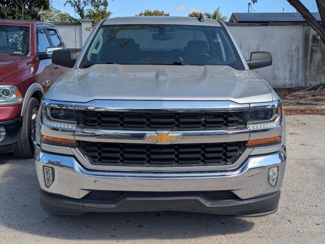 Used 2018 Chevrolet Silverado 1500 LT w/ All Star Edition image 2