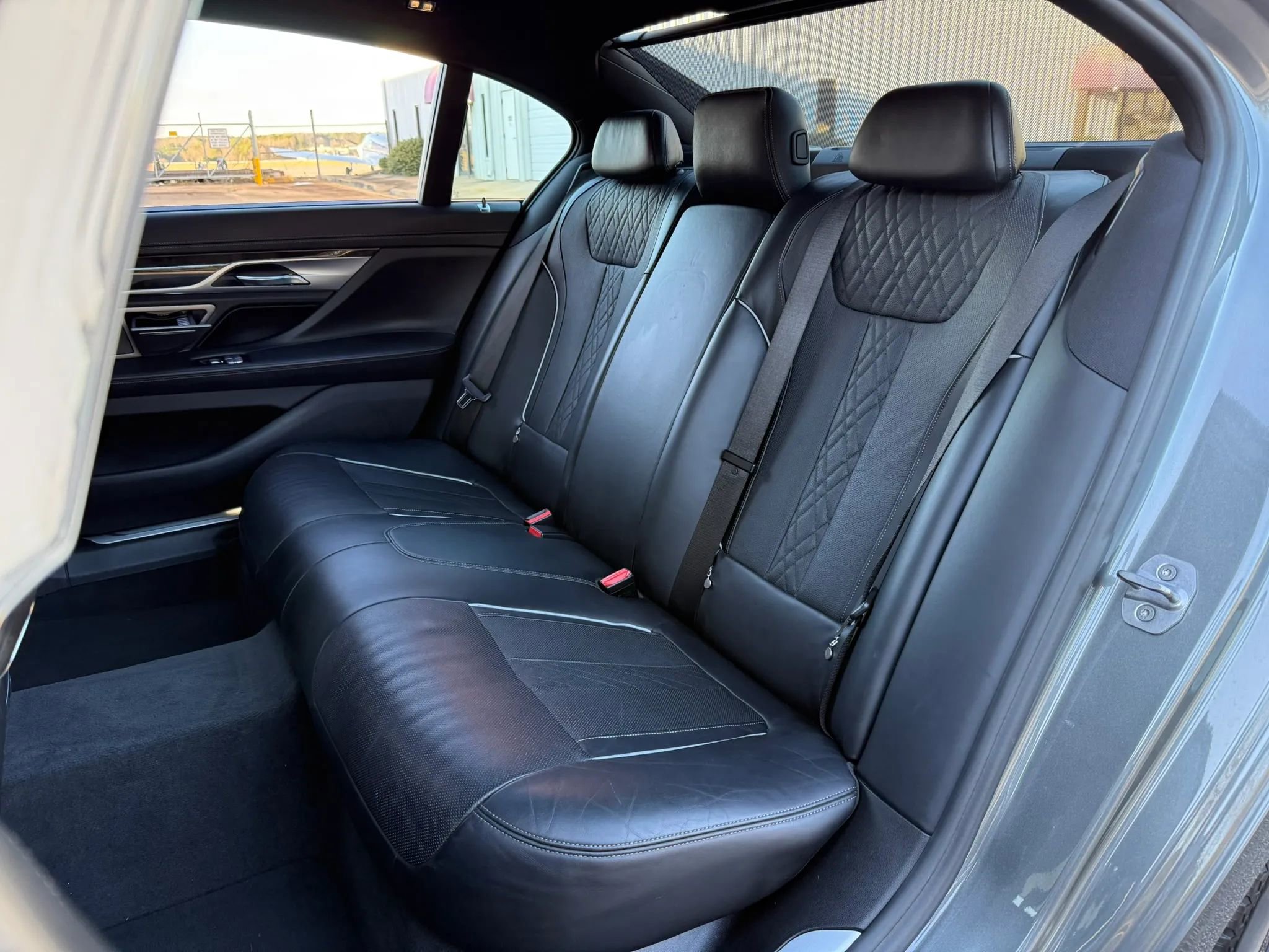 Used 2017 BMW 740i RWD image 30