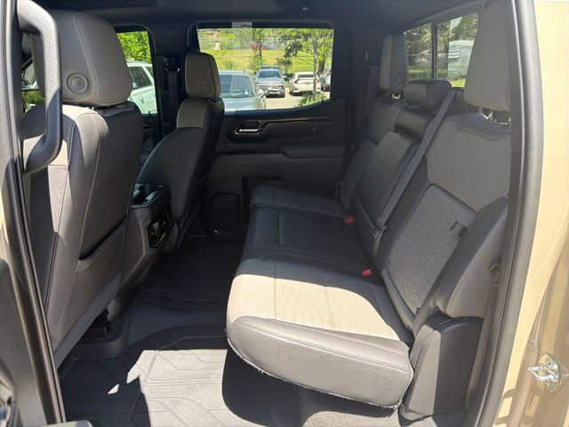 Used 2022 Chevrolet Silverado 1500 ZR2 w/ Technology Package AWD/4WD image 13