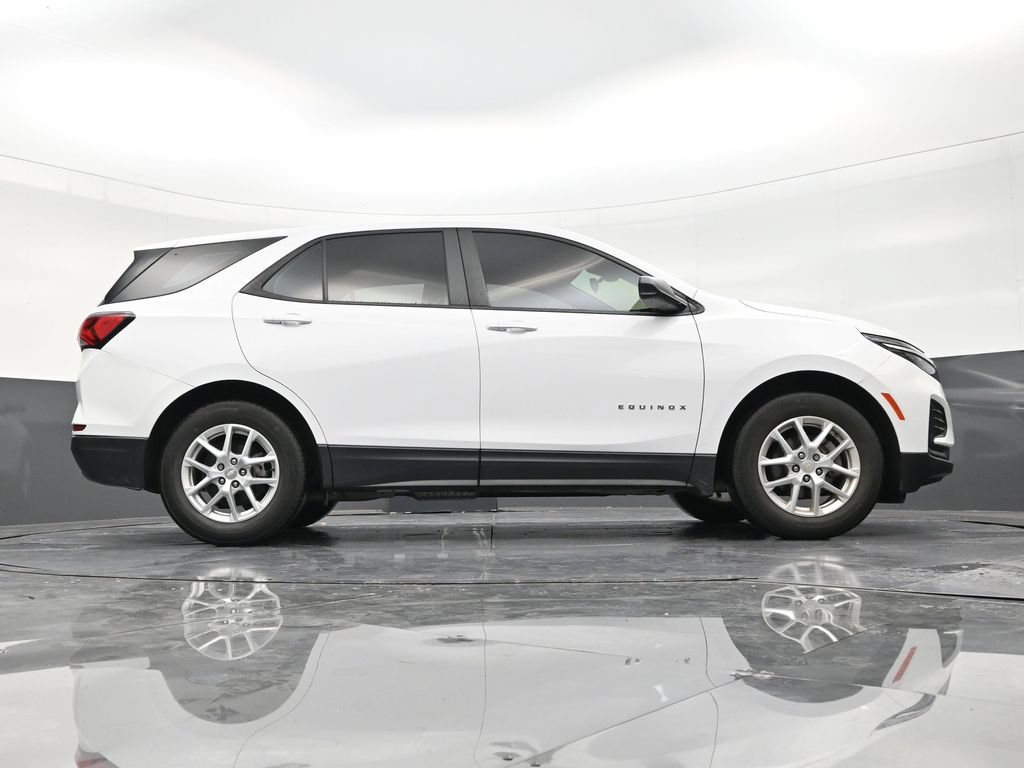 Used 2023 Chevrolet Equinox LS FWD image 25