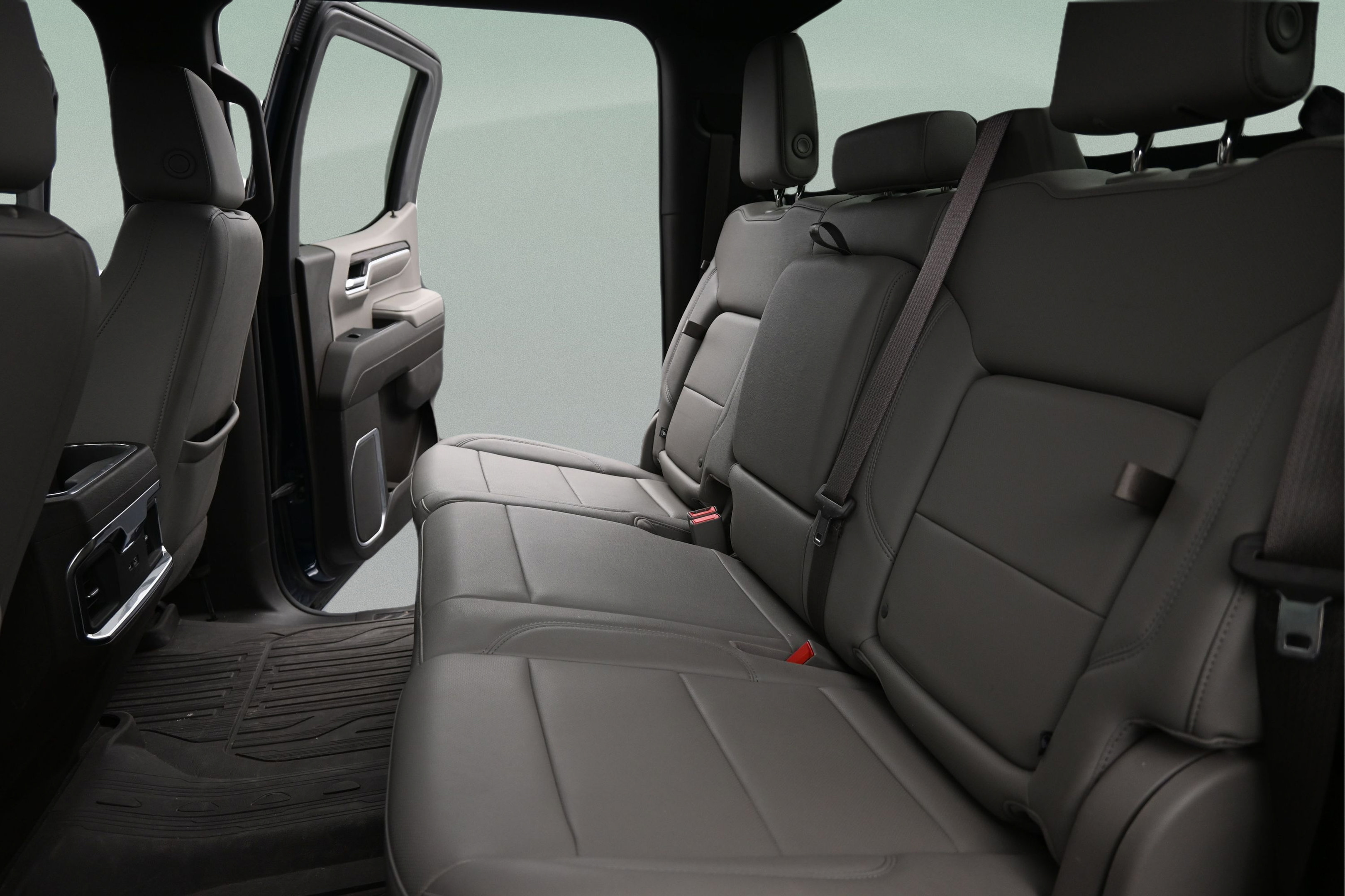 Used 2023 GMC Sierra 1500 SLT AWD/4WD image 23