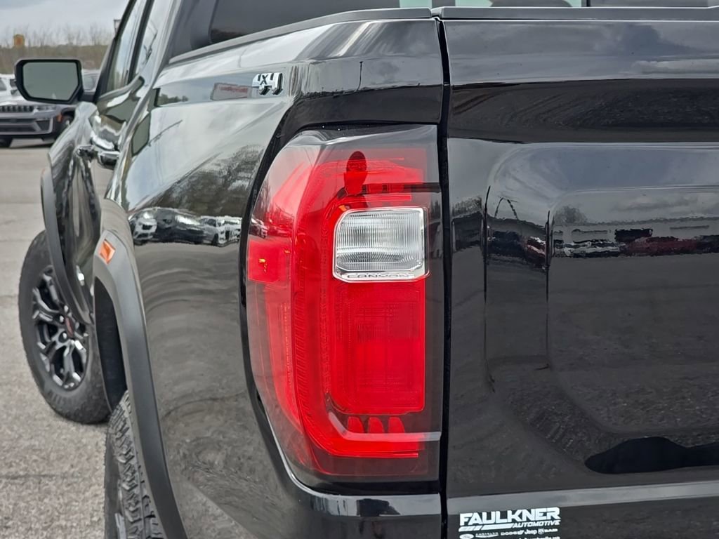 Used 2025 GMC Canyon Elevation w/ Convenience Package image 12