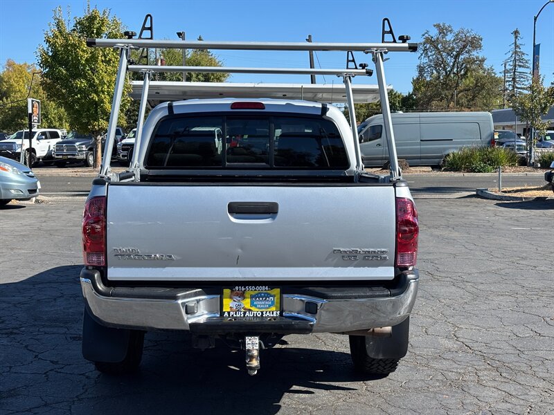 Used 2006 Toyota Tacoma PreRunner RWD image 4