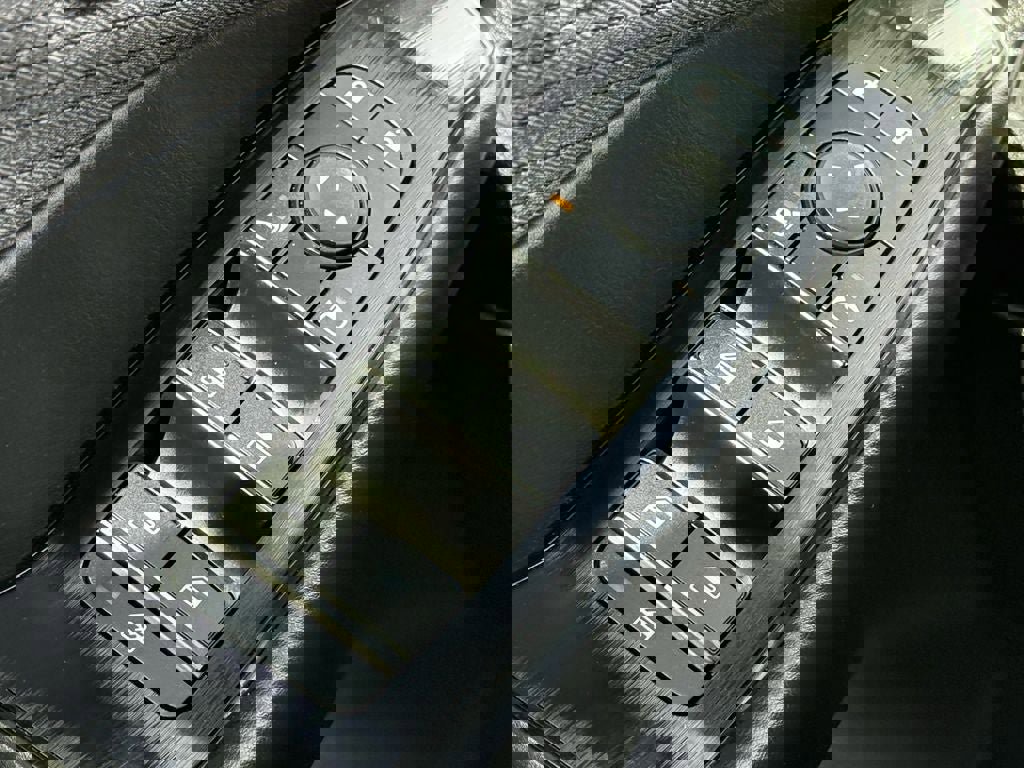 Used 2023 Nissan Rogue S image 19