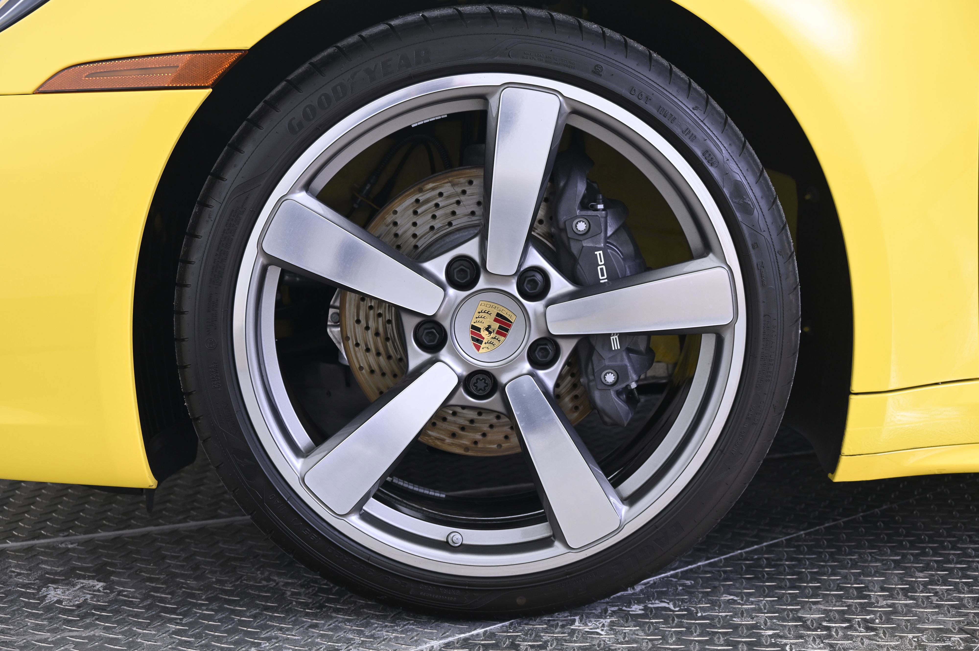 Certified 2024 Porsche 911 Carrera image 11