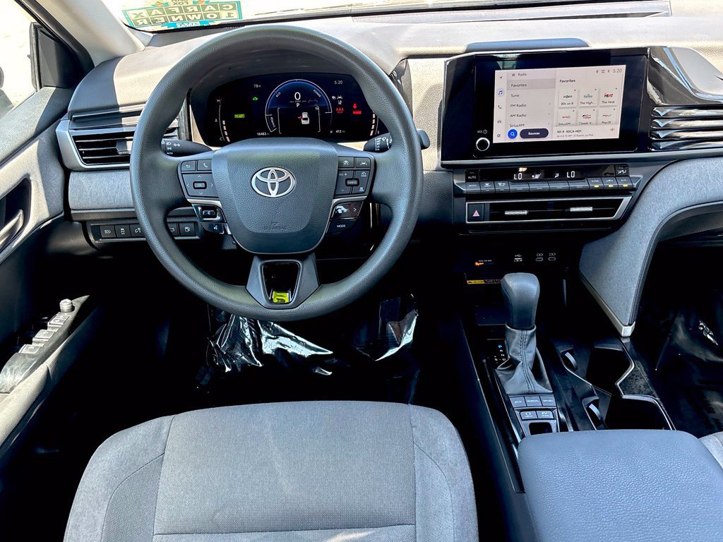 Used 2025 Toyota Camry LE FWD image 20