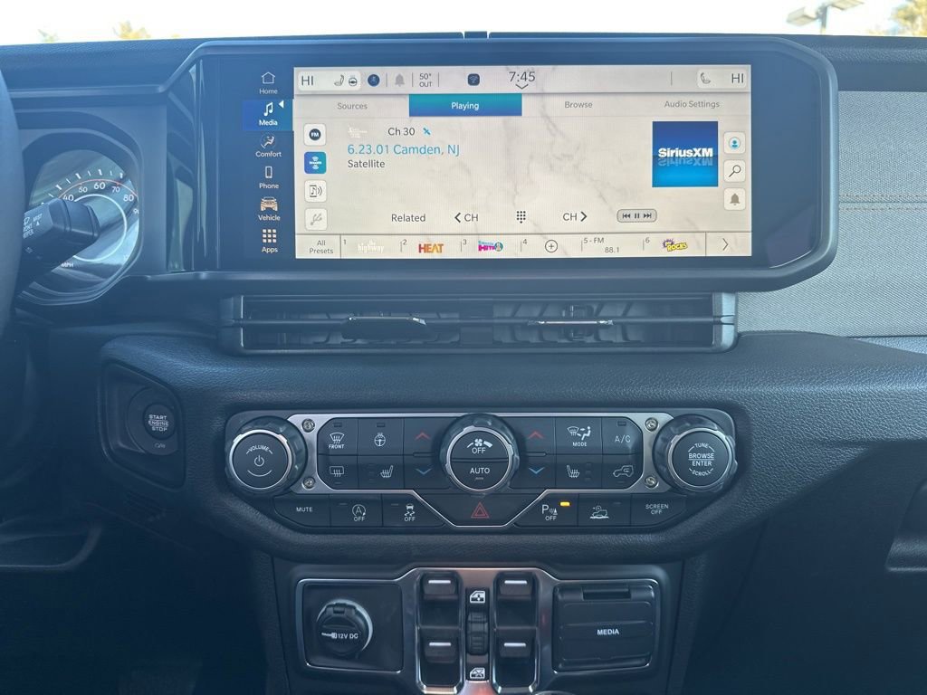 New 2026 Jeep Gladiator Sport AWD/4WD image 18