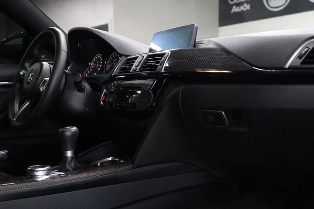 Used 2018 BMW M4 Coupe RWD image 21