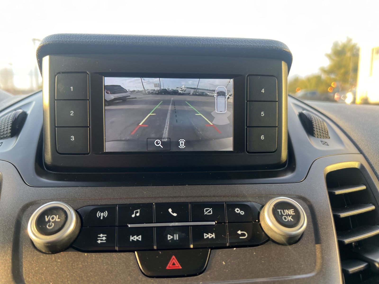 Used 2019 Ford Transit Connect XL image 15