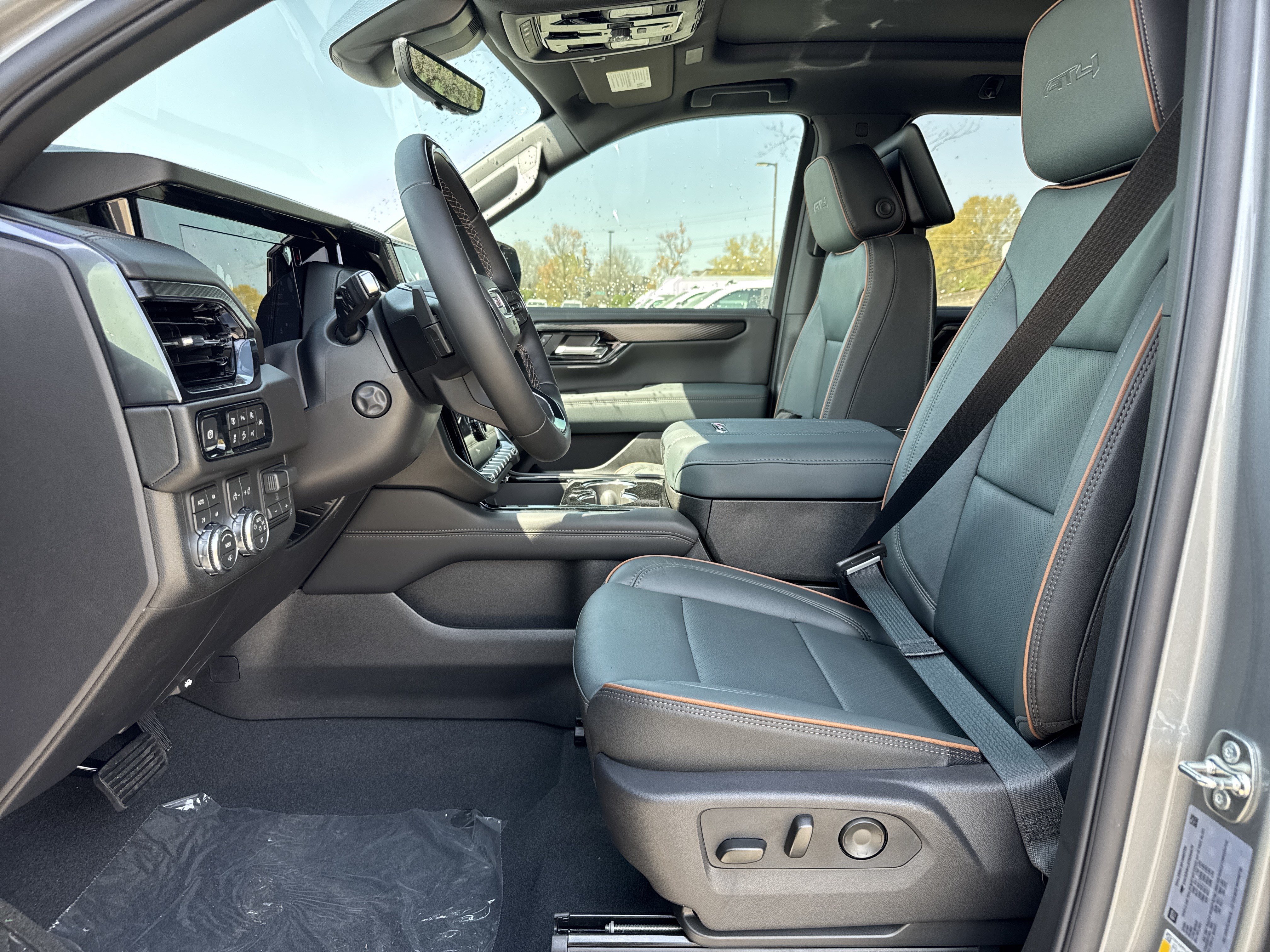 New 2026 GMC Yukon XL AT4 w/ AT4 Premium Plus Package AWD/4WD image 16