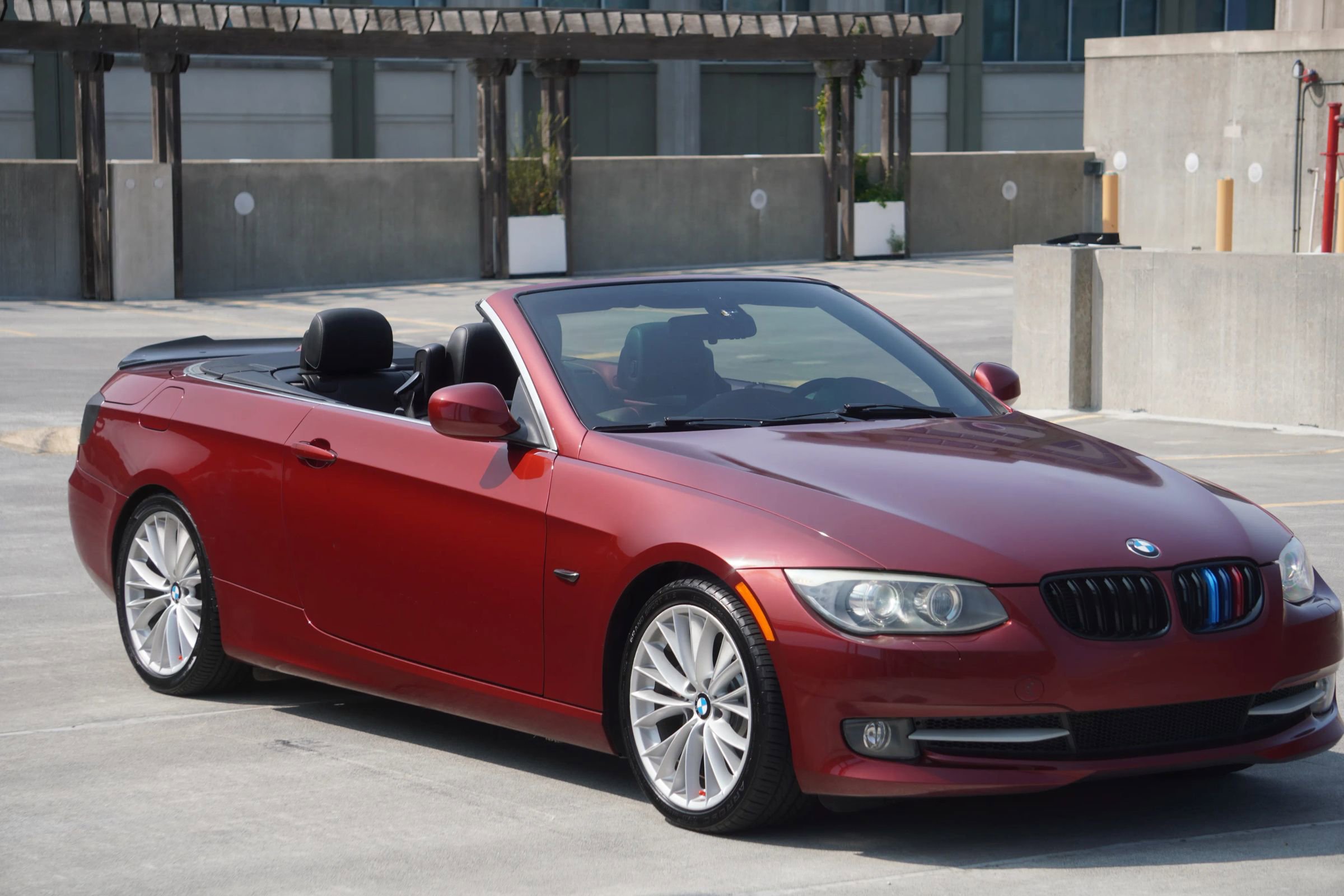 Used 2011 BMW 335i Convertible image 10