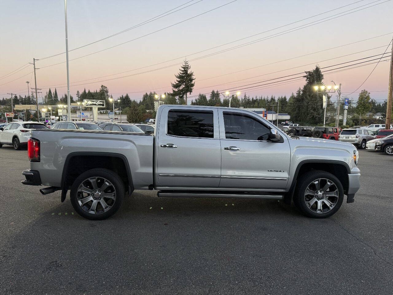 Used 2018 GMC Sierra 1500 Denali AWD/4WD image 11