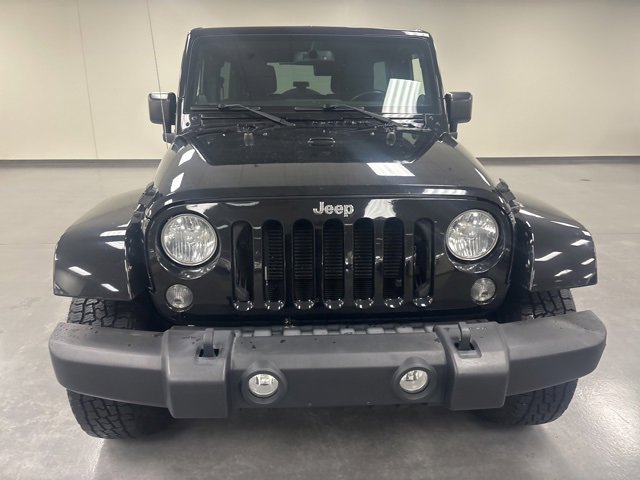 Used 2014 Jeep Wrangler Unlimited Sahara w/ Connectivity Group image 2