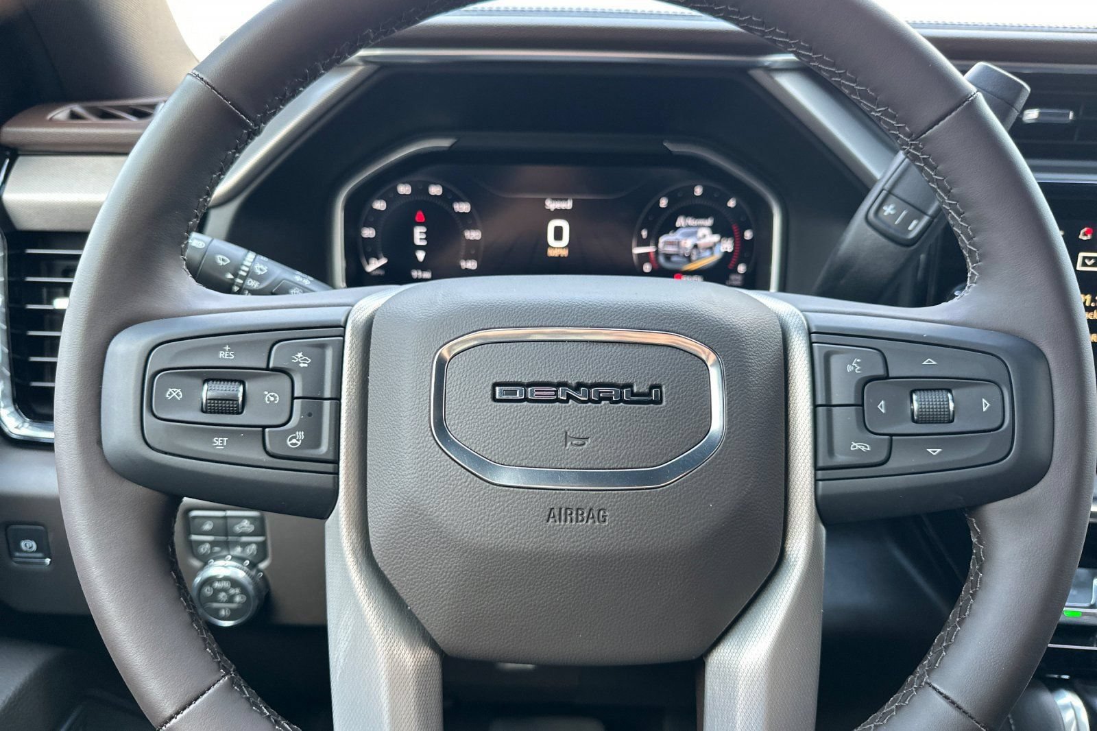 New 2026 GMC Sierra 2500 Denali w/ Technology Package AWD/4WD image 24