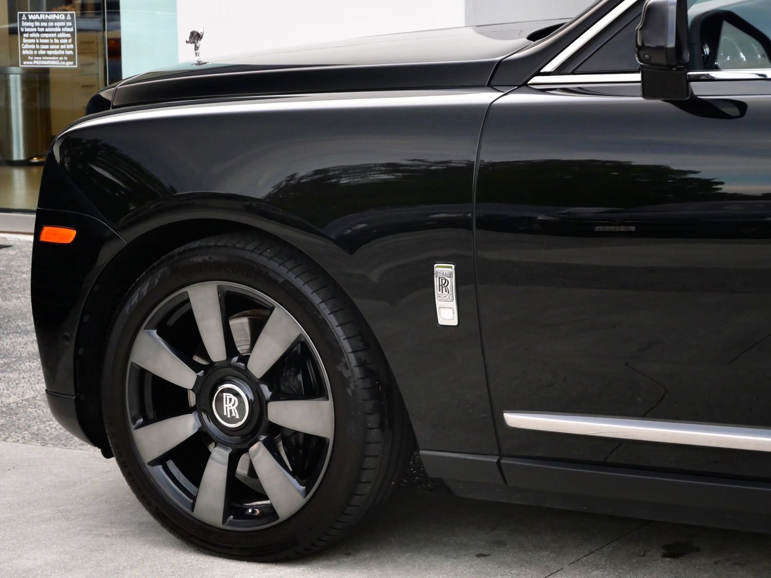 Used 2023 Rolls-Royce Cullinan AWD/4WD image 13