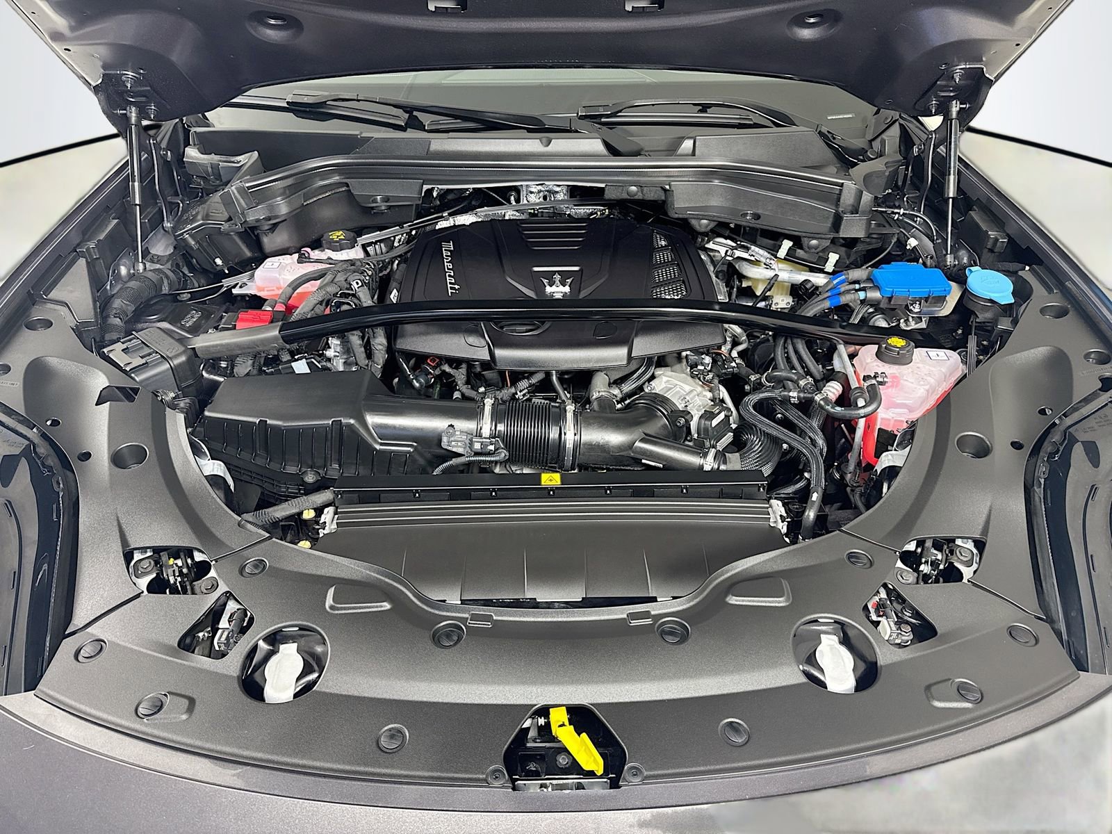 New 2025 Maserati Grecale GT AWD/4WD image 30