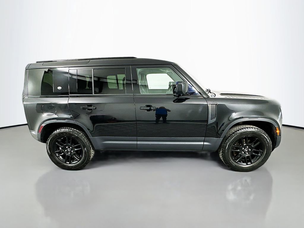Used 2020 Land Rover Defender 110 S image 4