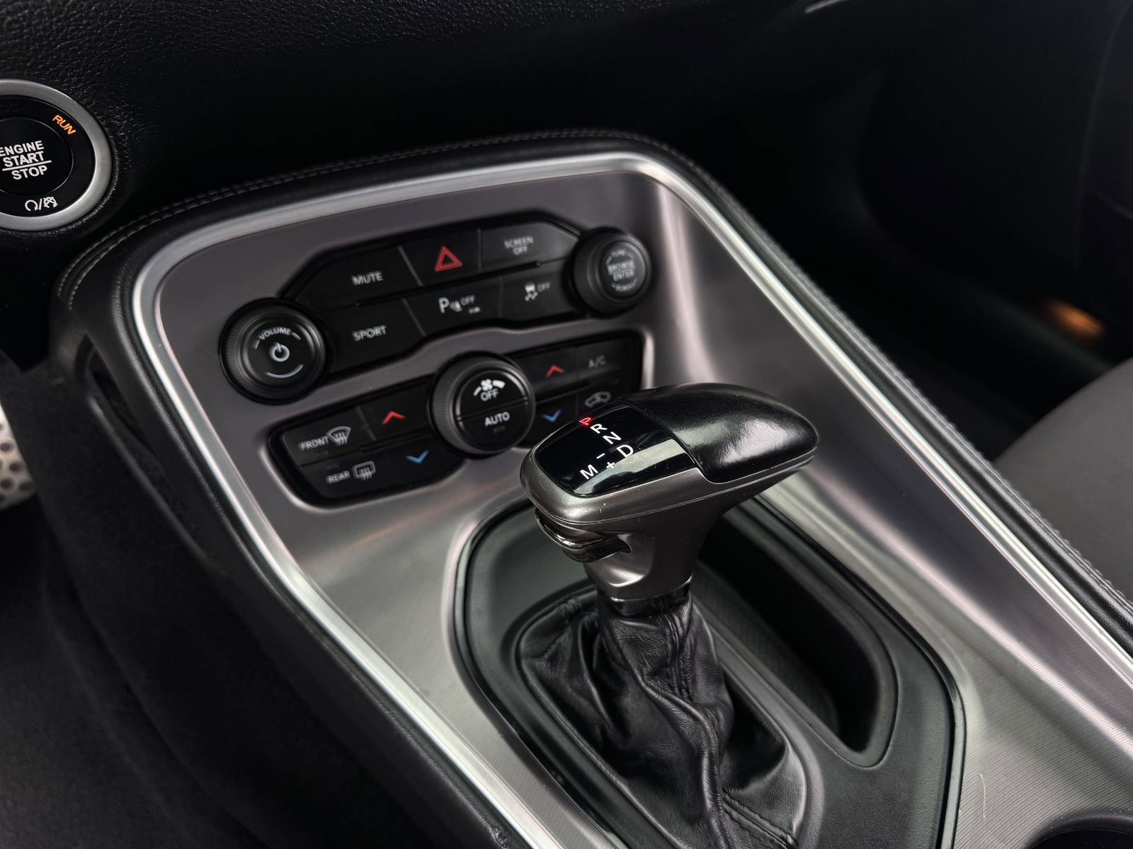 Used 2020 Dodge Challenger R/T image 19