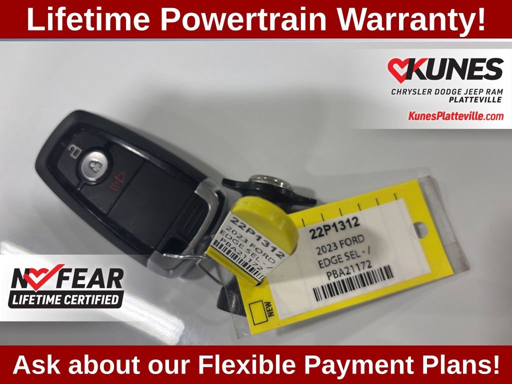 Used 2023 Ford Edge SEL image 29