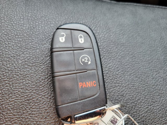 Used 2023 Jeep Compass Latitude AWD/4WD image 8