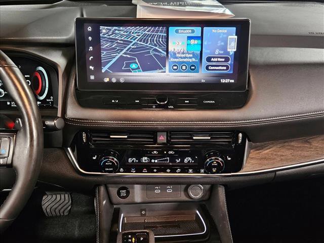 Used 2025 Nissan Rogue Platinum w/ Platinum Premium Package FWD image 14