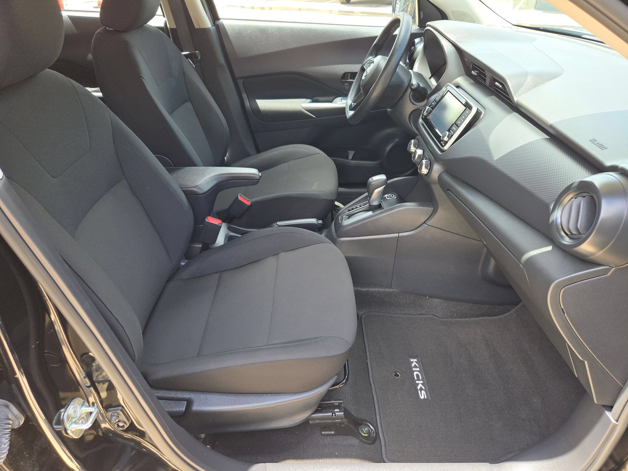 Certified 2025 Nissan Kicks Play S FWD image 25