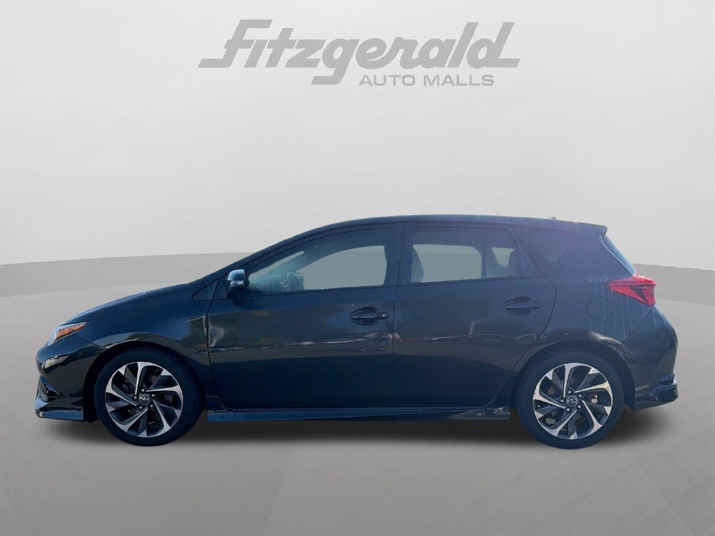 Used 2017 Toyota Corolla iM FWD image 6