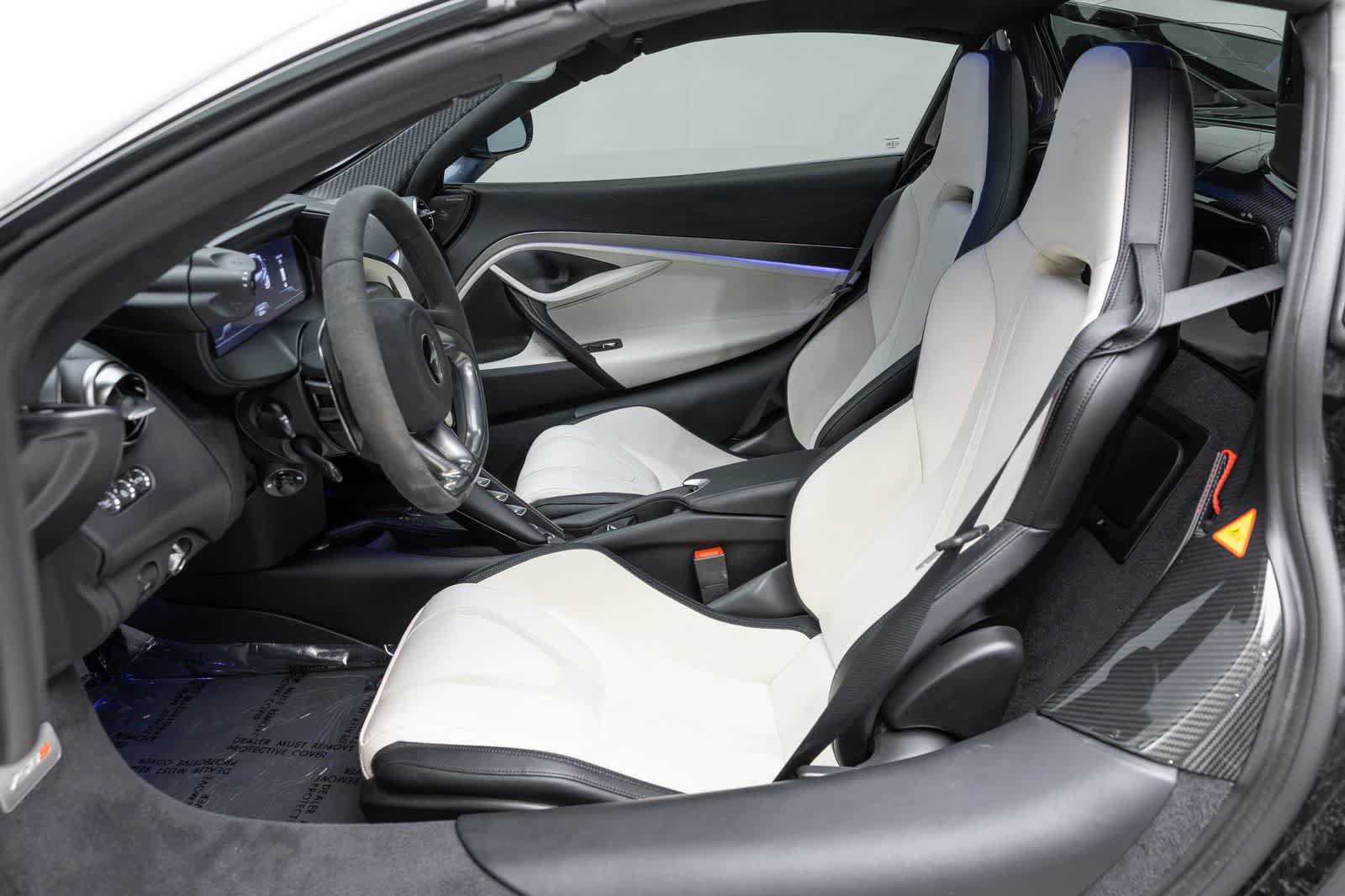 Used 2026 McLaren 750S Spider RWD image 11