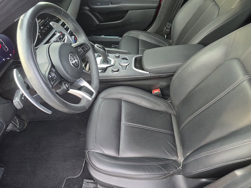 Used 2024 Alfa Romeo Giulia Sprint image 19