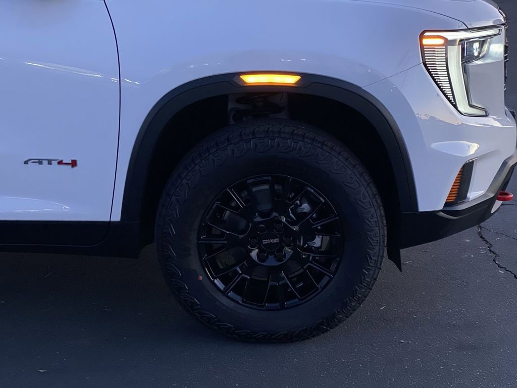 New 2026 GMC Acadia AT4 w/ Luxury Package image 45