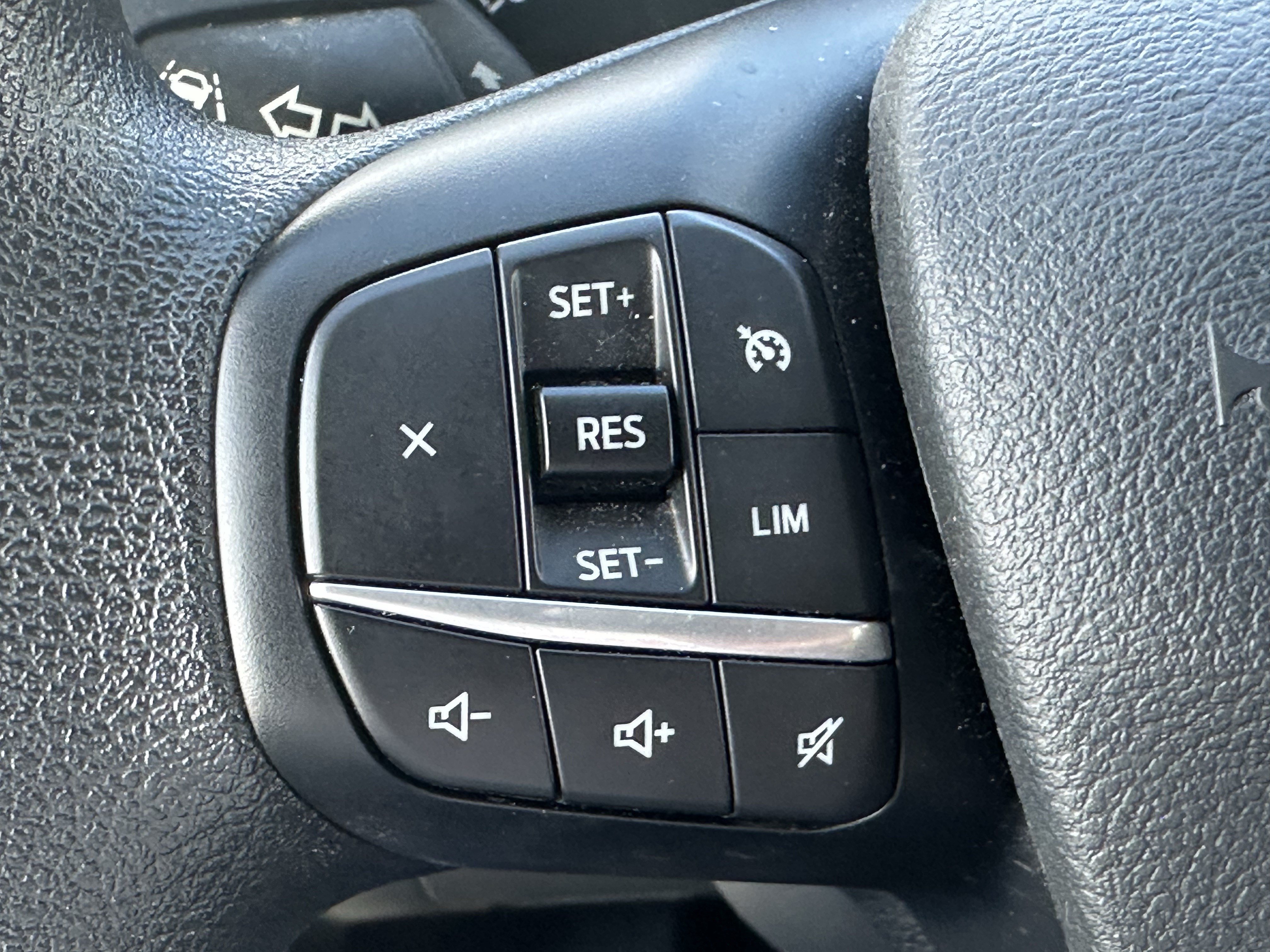 Used 2023 Ford Transit 350 XL RWD image 23