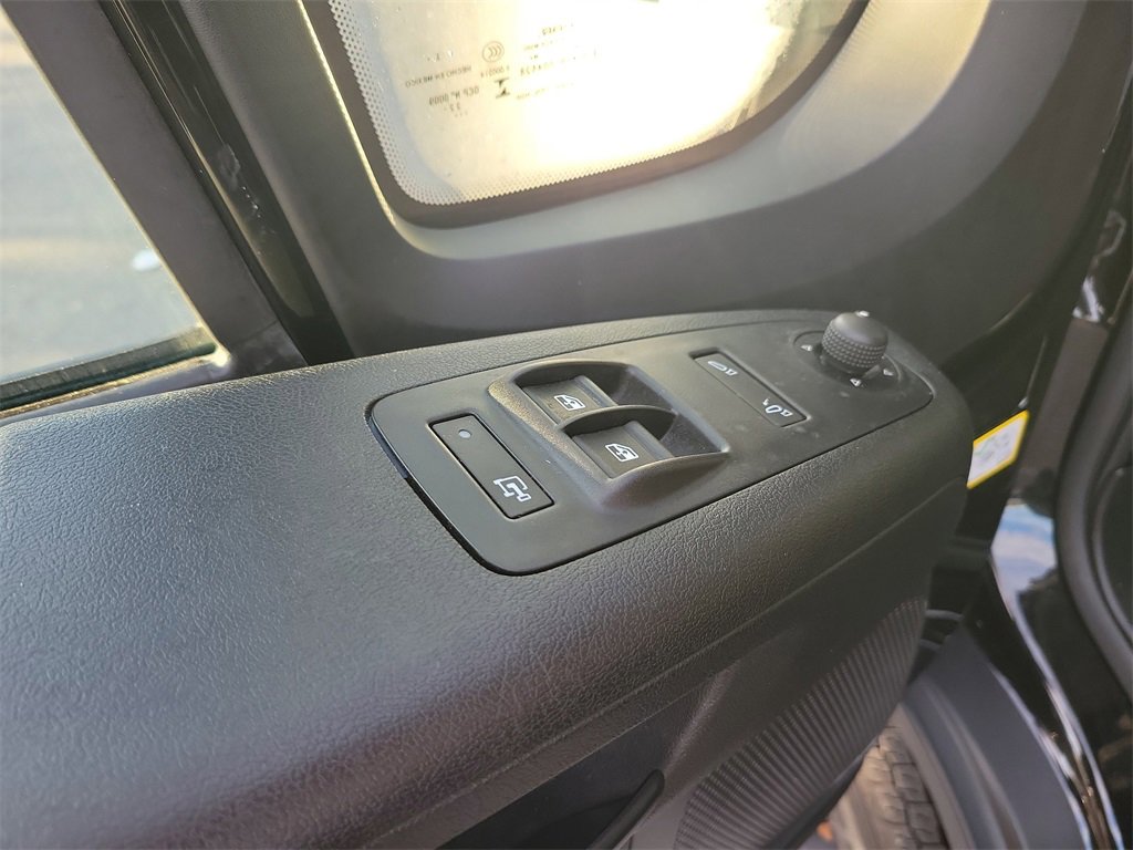 Used 2023 RAM ProMaster 3500 w/ Black Appearance Package image 15