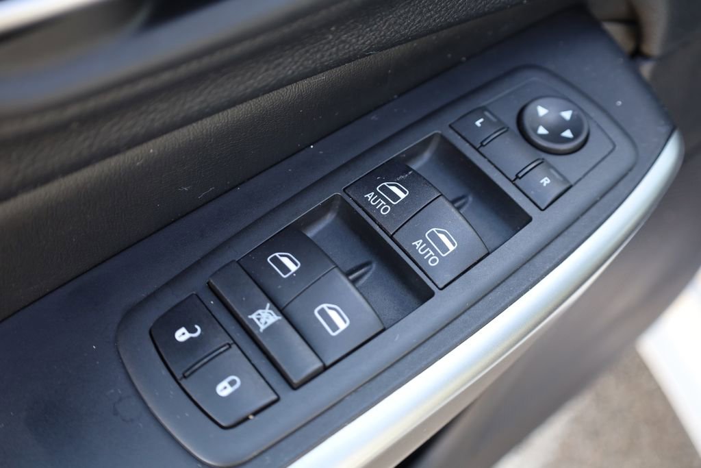 Used 2020 Jeep Cherokee High Altitude image 12