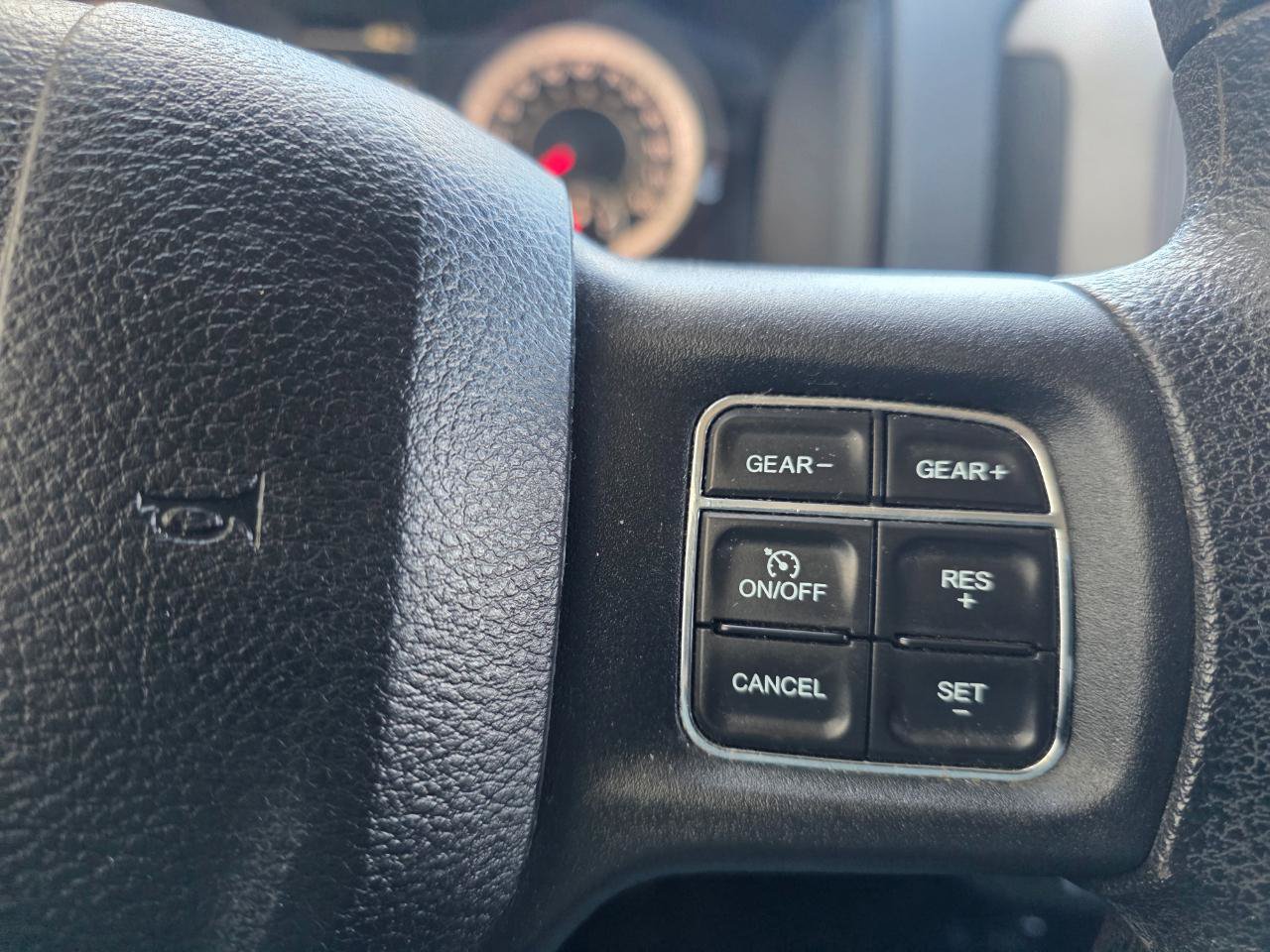 Used 2017 RAM 1500 Express AWD/4WD image 17