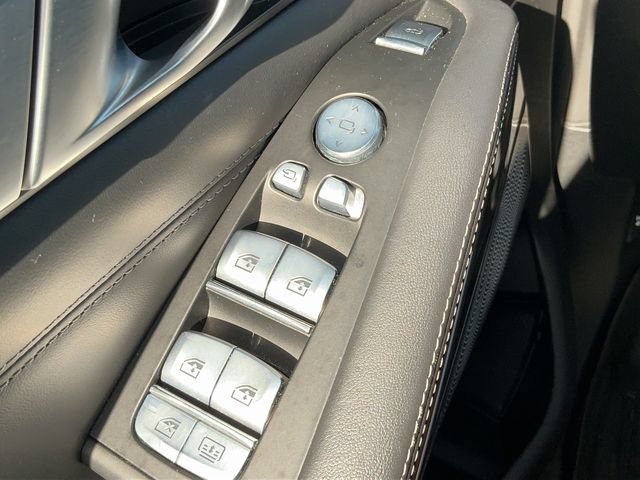 Used 2021 BMW X7 M50i AWD/4WD image 11