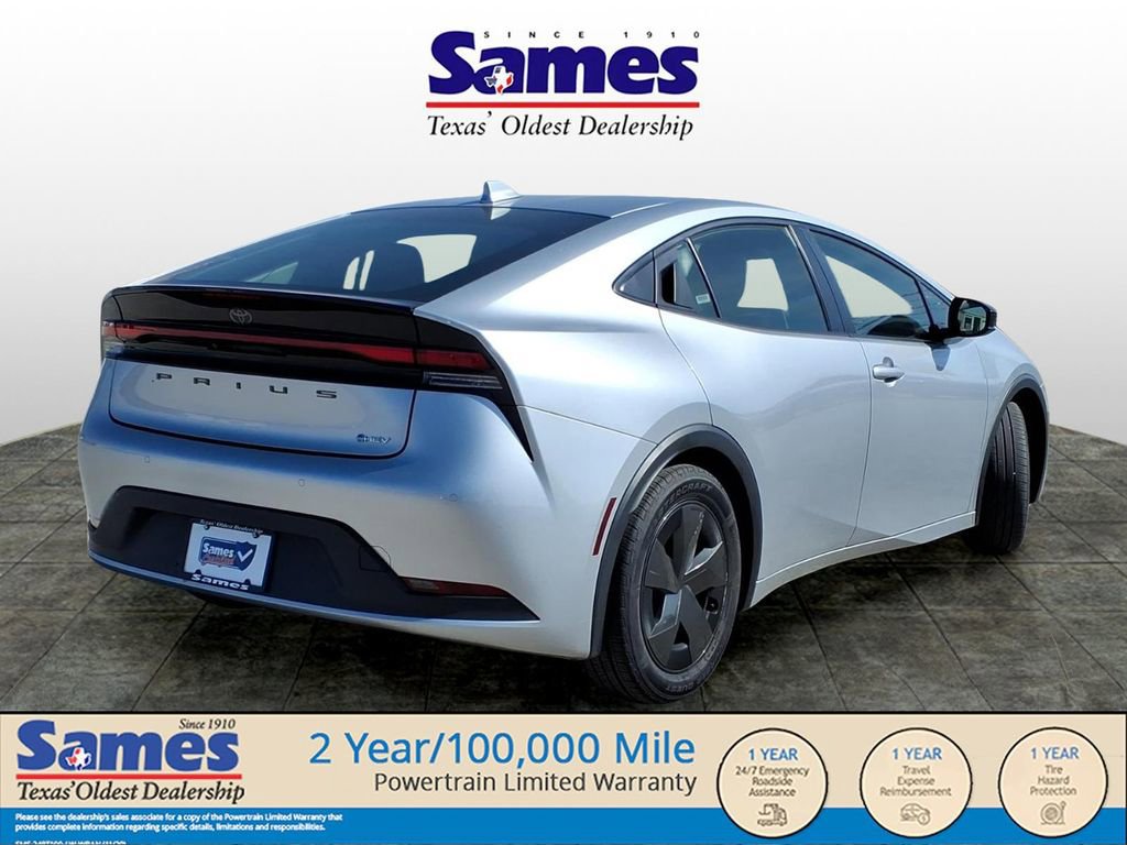 Used 2024 Toyota Prius LE image 6