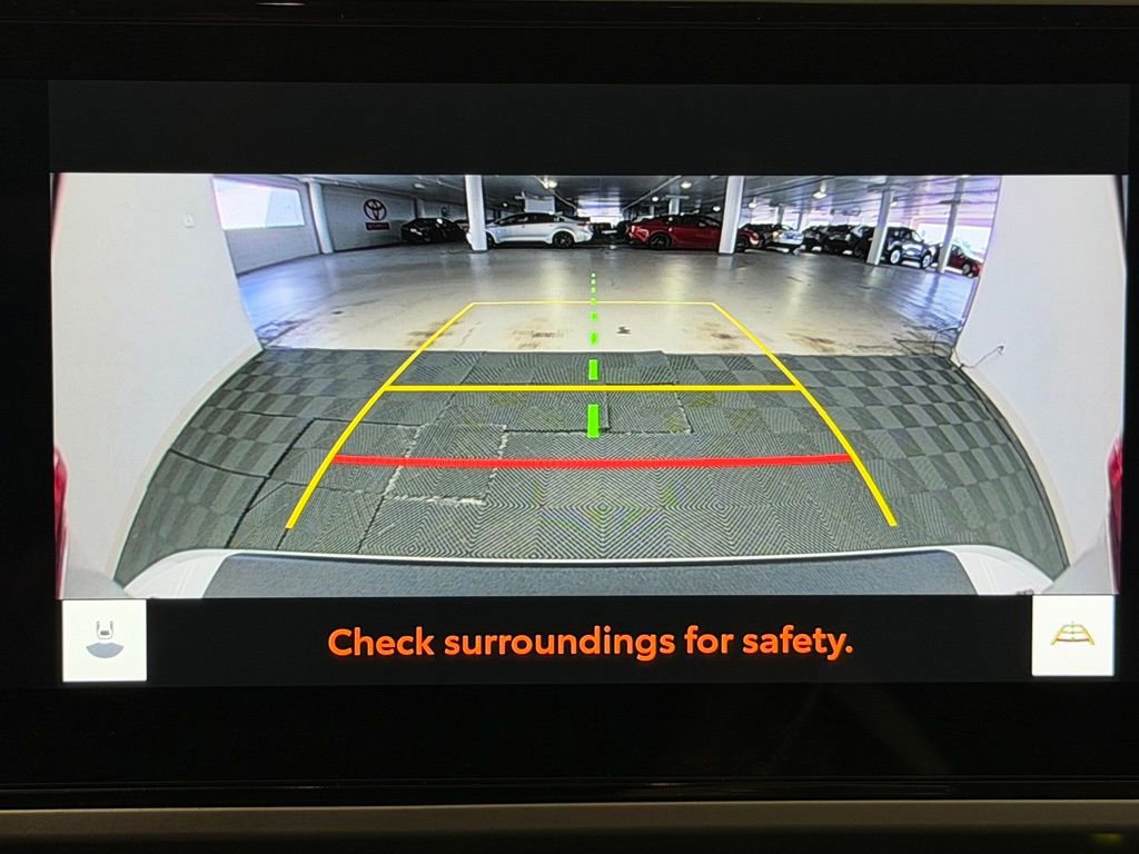 Certified 2025 Toyota Camry SE FWD image 32